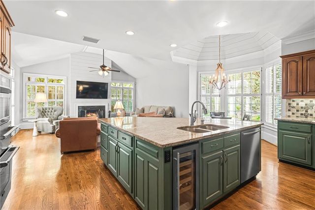 885 Carlton Ridge NE, Atlanta, GA 30342