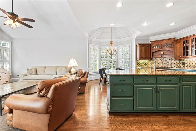 885 Carlton Ridge NE, Atlanta, GA 30342