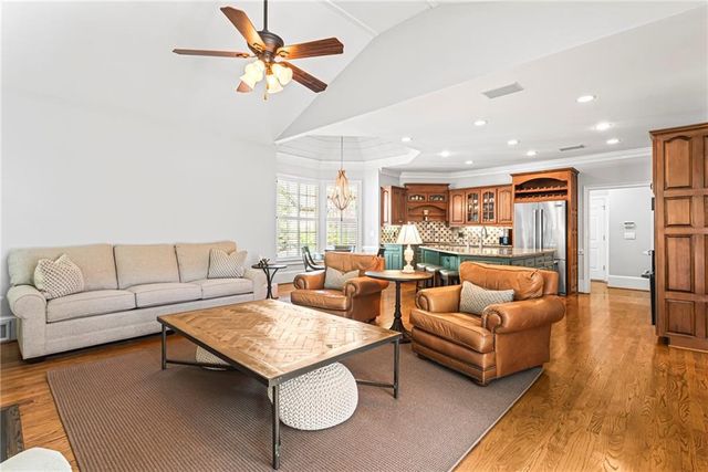 885 Carlton Ridge NE, Atlanta, GA 30342