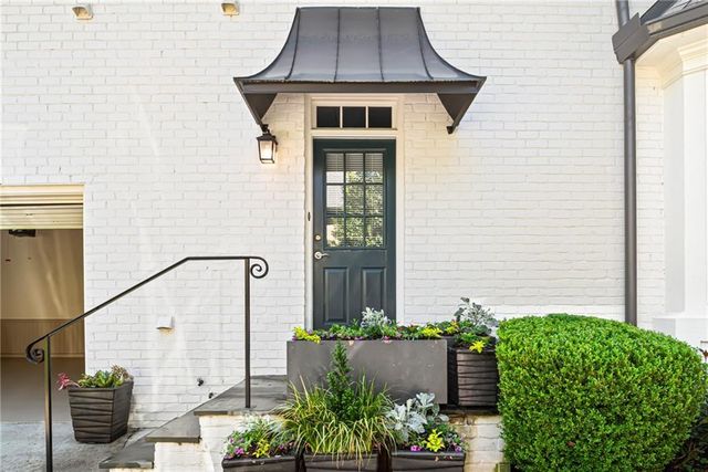 885 Carlton Ridge NE, Atlanta, GA 30342