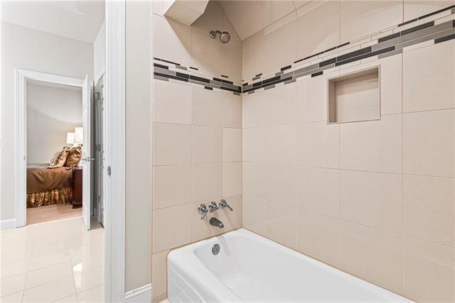 885 Carlton Ridge NE, Atlanta, GA 30342