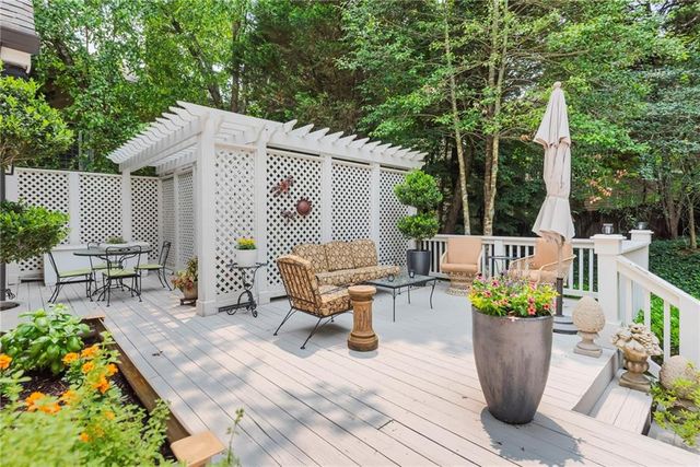 885 Carlton Ridge NE, Atlanta, GA 30342