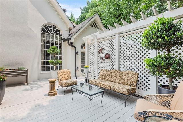 885 Carlton Ridge NE, Atlanta, GA 30342