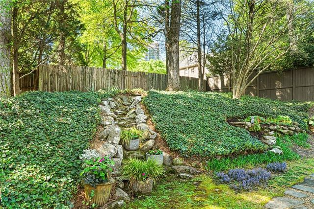 885 Carlton Ridge NE, Atlanta, GA 30342