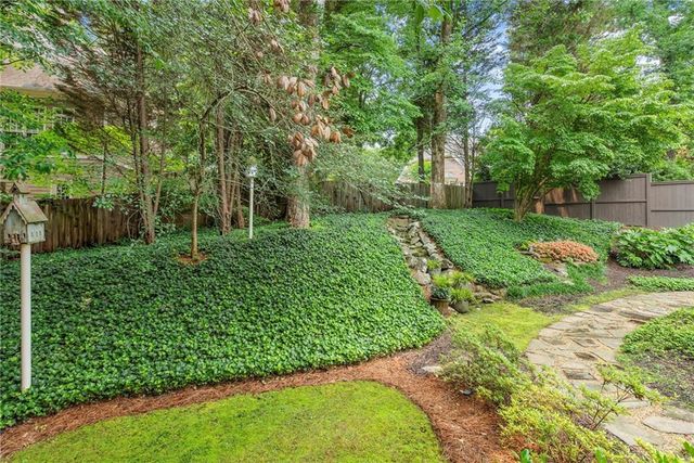 885 Carlton Ridge NE, Atlanta, GA 30342