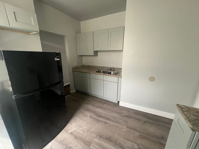 73 E 69th Street 2, Chicago, IL 60637
