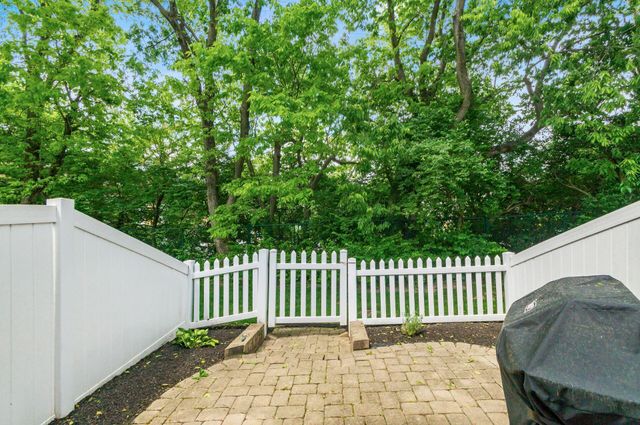 5363 Reston Park Drive, Columbus, OH 43235