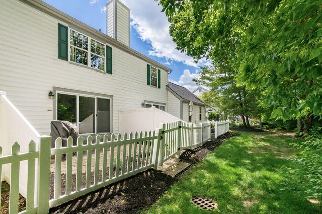 5363 Reston Park Drive, Columbus, OH 43235