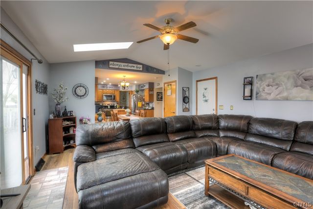 9469 Birch Tree Road, Cicero, NY 13029