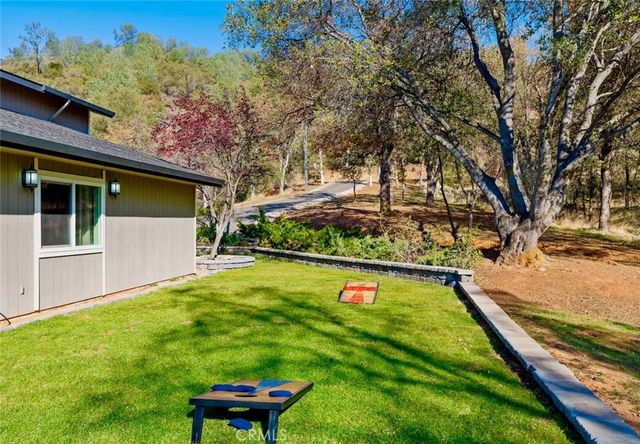 5615 Bear Trap Drive, Mariposa, CA 95338