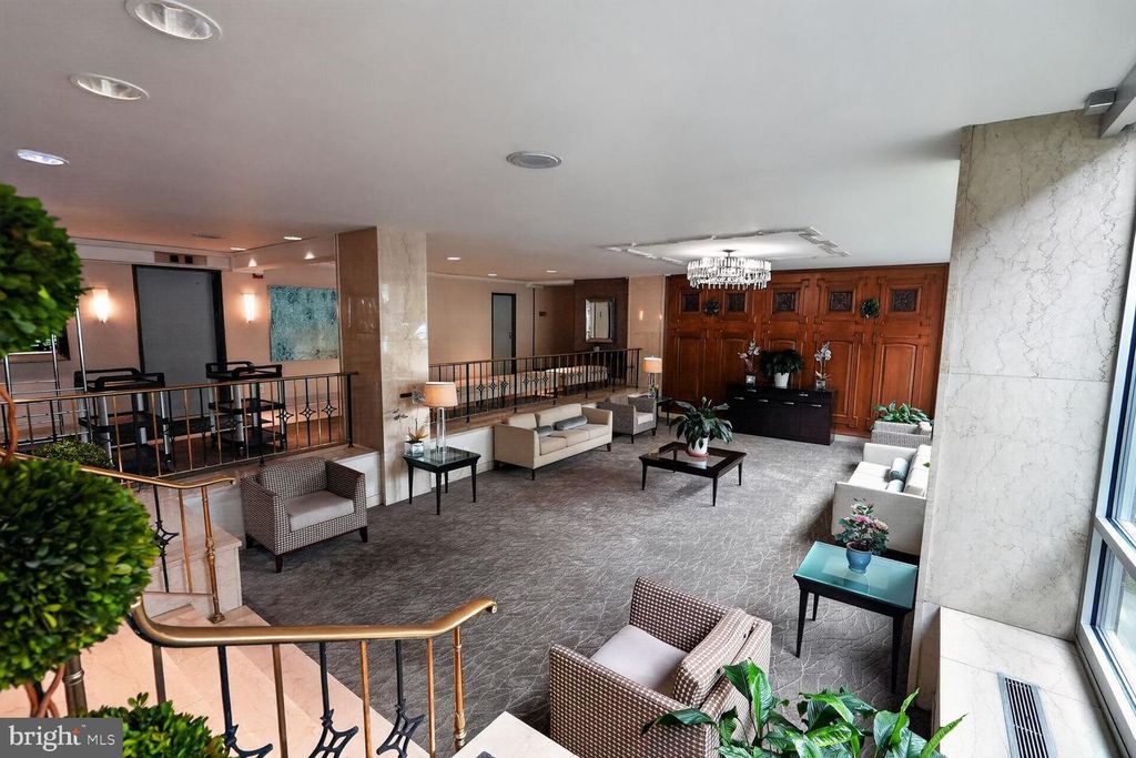 Image 2 of property listing at 1900 LYTTONSVILLE RD #1217, Silver Spring, MD 20910
