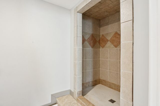 1205 Jacksons Hill Rd, Hermitage, TN 37076