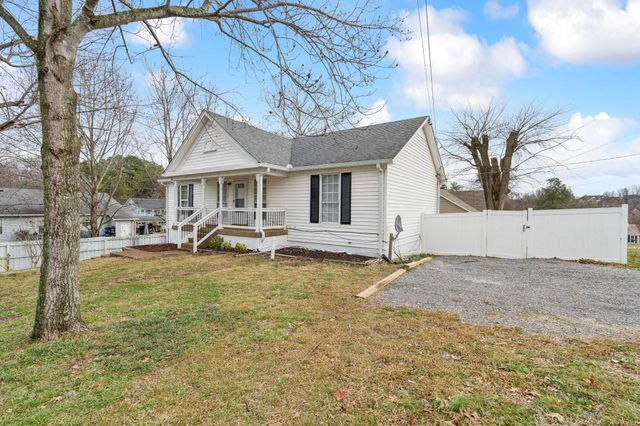 1205 Jacksons Hill Rd, Hermitage, TN 37076