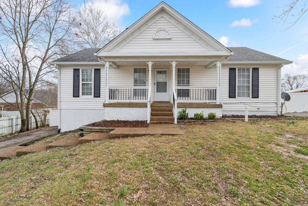 1205 Jacksons Hill Rd, Hermitage, TN 37076