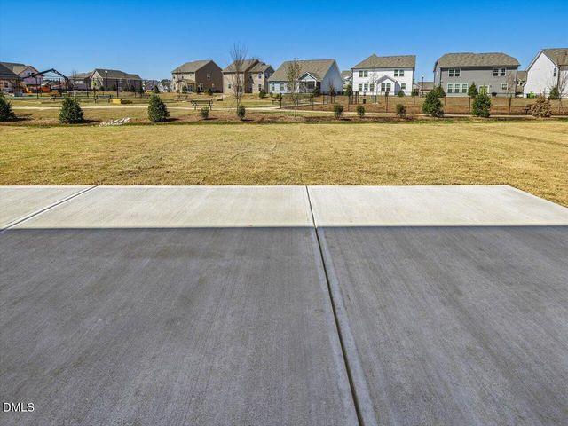 500 Hipwood Drive, Zebulon, NC 27597