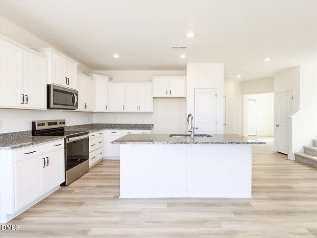 500 Hipwood Drive, Zebulon, NC 27597