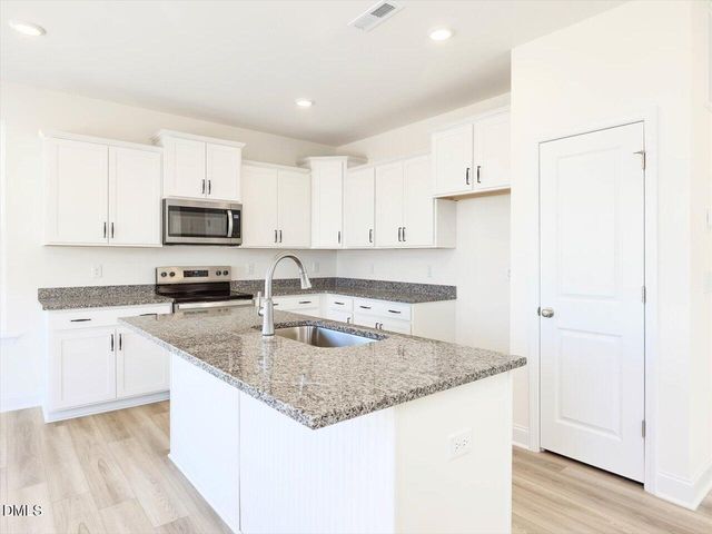 500 Hipwood Drive, Zebulon, NC 27597