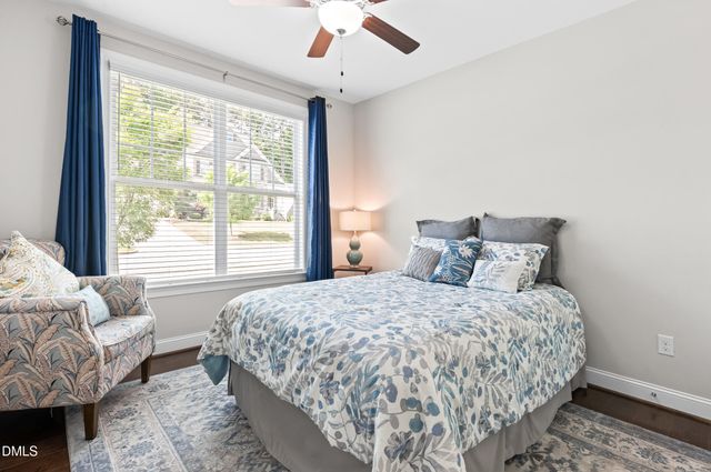 3432 S Pointe Drive, Apex, NC 27539