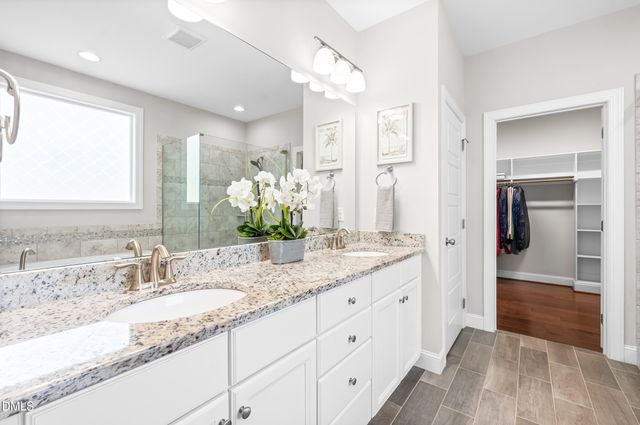 3432 S Pointe Drive, Apex, NC 27539