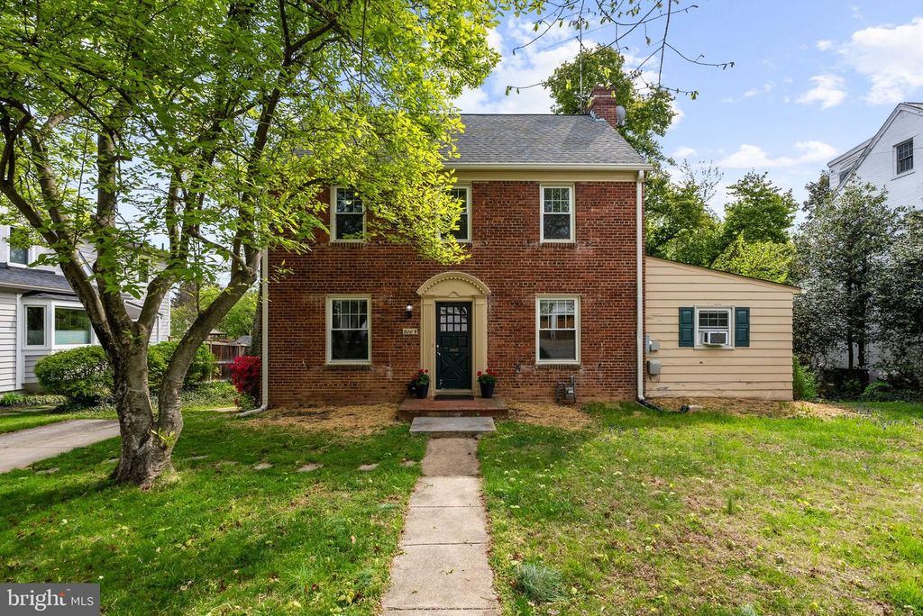 Image 1 of property listing at 8009 MAPLE RIDGE RD, Bethesda, MD 20814