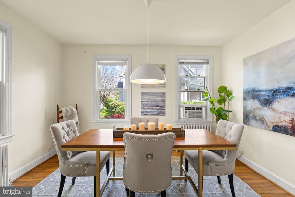 Image 5 of property listing at 8009 MAPLE RIDGE RD, Bethesda, MD 20814