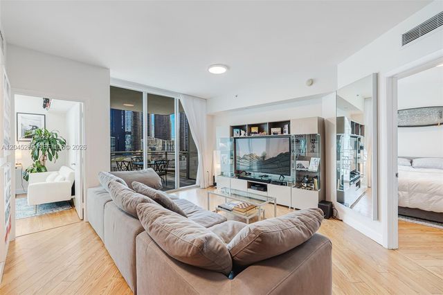 350 S Miami Avenue 2104, Miami, FL 33130