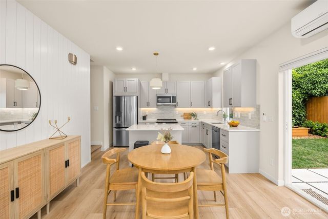6226 7th Avenue NW, Seattle, WA 98107