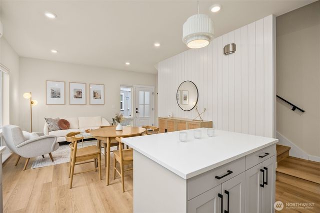 6226 7th Avenue NW, Seattle, WA 98107