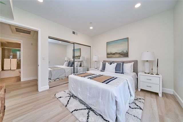 5525 W Olympic Boulevard 202, Los Angeles, CA 90036