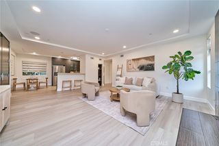 5525 W Olympic Boulevard 202, Los Angeles, CA 90036