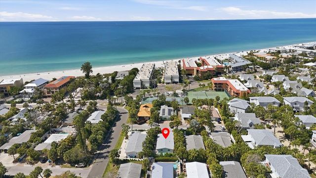 5803 DE PALMAS AVENUE, Holmes Beach, FL 34217