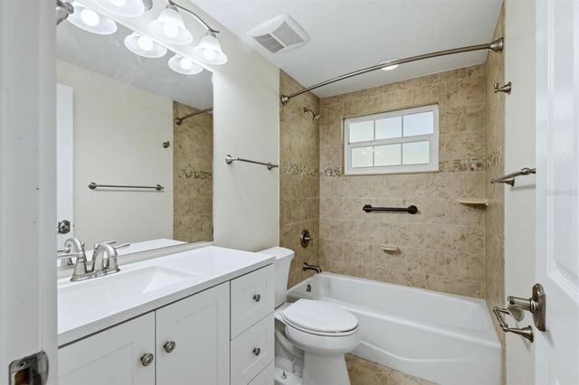 5803 DE PALMAS AVENUE, Holmes Beach, FL 34217