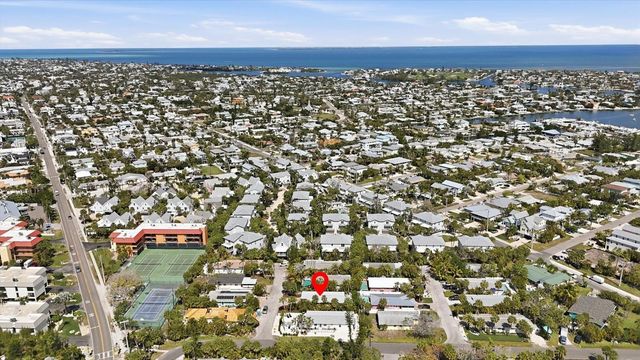 5803 DE PALMAS AVENUE, Holmes Beach, FL 34217