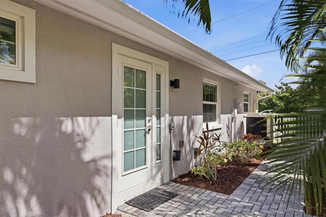 5803 DE PALMAS AVENUE, Holmes Beach, FL 34217