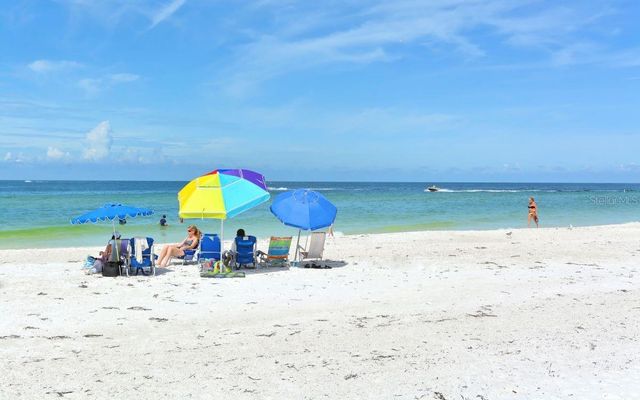 5803 DE PALMAS AVENUE, Holmes Beach, FL 34217