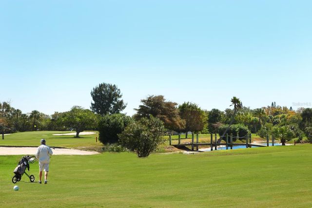 5803 DE PALMAS AVENUE, Holmes Beach, FL 34217