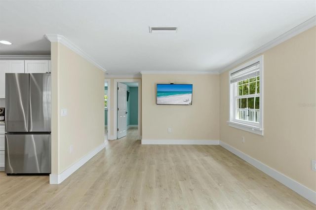 5803 DE PALMAS AVENUE, Holmes Beach, FL 34217