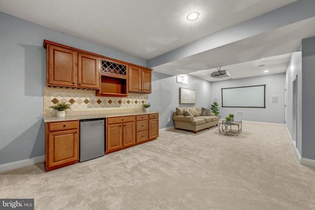 24165 SPRING MEADOW CIR, Aldie, VA 20105