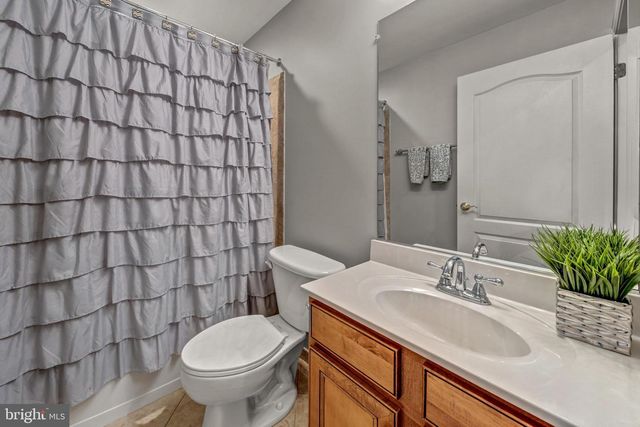 24165 SPRING MEADOW CIR, Aldie, VA 20105