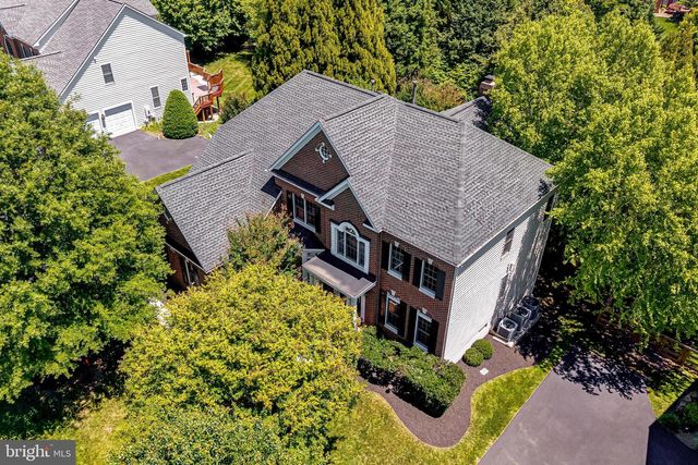 24165 SPRING MEADOW CIR, Aldie, VA 20105