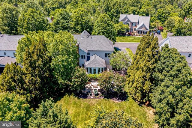 24165 SPRING MEADOW CIR, Aldie, VA 20105