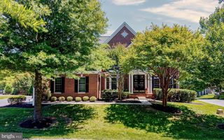 24165 SPRING MEADOW CIR, Aldie, VA 20105