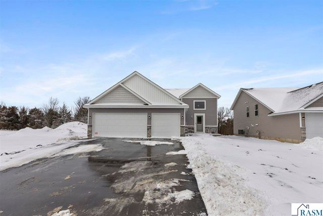 2257 Fairbanks Drive, North Mankato, MN 56003