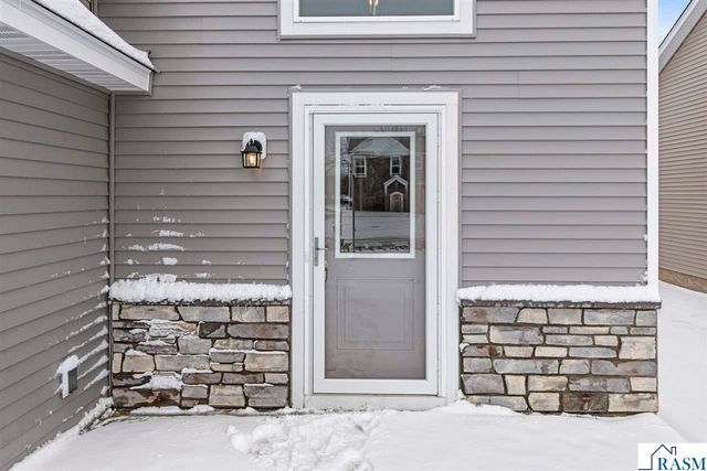 2257 Fairbanks Drive, North Mankato, MN 56003