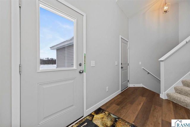 2257 Fairbanks Drive, North Mankato, MN 56003