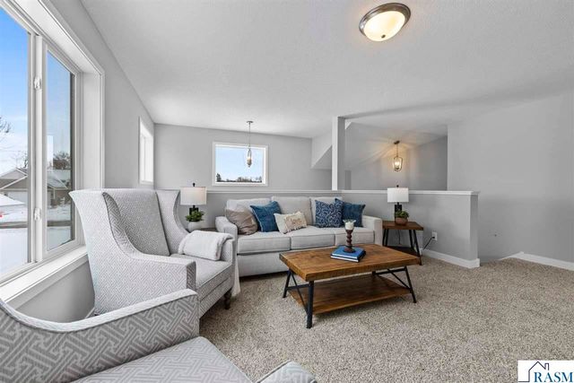2257 Fairbanks Drive, North Mankato, MN 56003