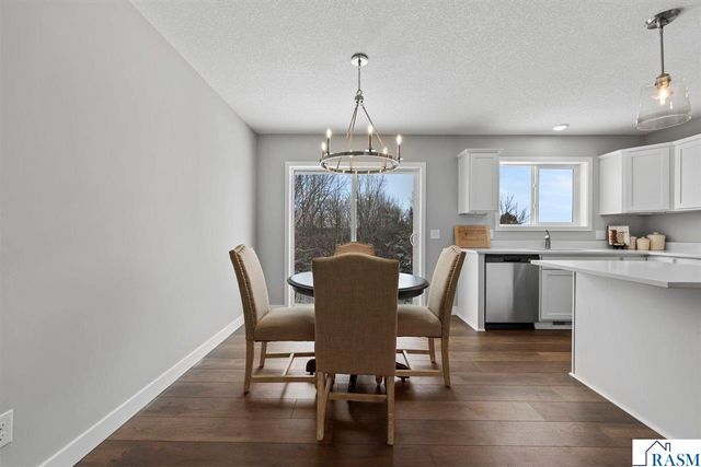 2257 Fairbanks Drive, North Mankato, MN 56003