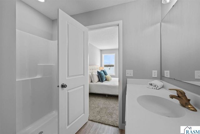 2257 Fairbanks Drive, North Mankato, MN 56003