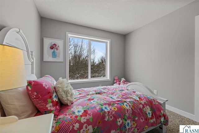2257 Fairbanks Drive, North Mankato, MN 56003