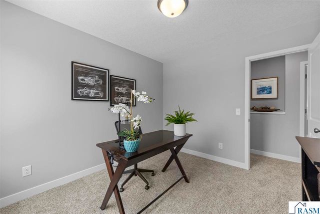 2257 Fairbanks Drive, North Mankato, MN 56003
